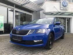 Blau Gebraucht 2018 Skoda Octavia Kombi | 11.480 € (Fairer Preis)