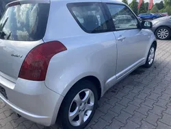 Silber Gebraucht 2005 Suzuki Swift Kleinwagen | 1.990 € (Fairer Preis)