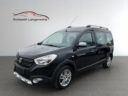 Schwarz Gebraucht 2017 Dacia Dokker Celebration Van | 12.999 € (Fairer Preis)