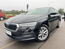 Schwarz Gebraucht 2022 Skoda Octavia Style Kombi | 19.999 € (Guter Preis)