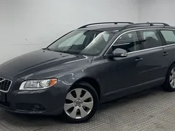 Grau Gebraucht 2007 Volvo V70 Summum Kombi | 8.400 €