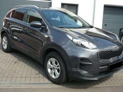 Grau Gebraucht 2016 Kia Sportage SUV | 9.700 € (Fairer Preis)