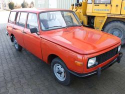 Rot Gebraucht 1980 Wartburg 353 Kombi | 6.490 €