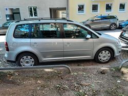 Grau Gebraucht 2010 VW Touran Van / Kleinbus | 2.900 € (Guter Preis)