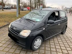 Schwarz Gebraucht 2006 Daihatsu Cuore Kleinwagen | 3.000 € (Etwas zu teuer)