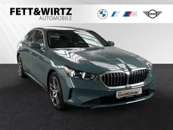 Cape york grün metallic Gebraucht 2024 BMW i5 Comfort Edition Limousine | 50.500 €
