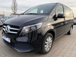 Schwarz Gebraucht 2022 Mercedes V220 Van / Kleinbus | 37.600 € (Superpreis)