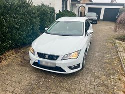 Weiß Gebraucht 2016 Seat Leon FR Kombi | 12.599 € (Fairer Preis)