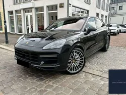 Schwarz Gebraucht 2019 Porsche Cayenne Turbo Chrono SUV | 88.880 €