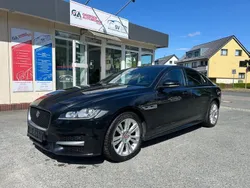 Schwarz Gebraucht 2017 Jaguar XF R-Sport Limousine | 7.950 €