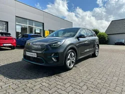(agt) interstellar grau met. Gebraucht 2021 Kia e-Niro 2 SUV | 22.800 € (Guter Preis)