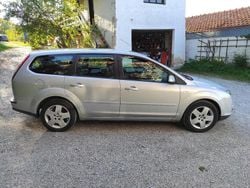 Silber Gebraucht 2007 Ford Focus Kombi | 1.800 € (Guter Preis)
