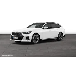Weiß Gebraucht 2024 BMW i5 Limousine | 63.848 € (Teuer)