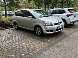 Silber Gebraucht 2008 Toyota Verso Van / Kleinbus | 6.000 € (Fairer Preis)