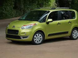 Grün Gebraucht 2012 Citroën C3 Picasso Van / Kleinbus | 5.800 € (Fairer Preis)