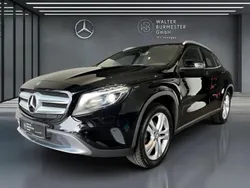 Schwarz Gebraucht 2016 Mercedes GLA180 SUV | 17.480 € (Fairer Preis)