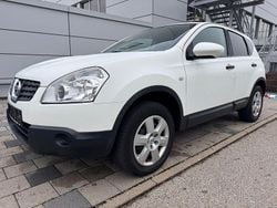 Weiß Gebraucht 2008 Nissan Qashqai Visia SUV | 3.900 € (Guter Preis)