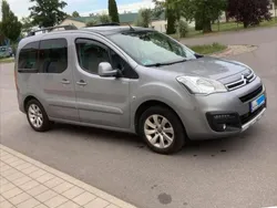 Silber Gebraucht 2016 Citroën Berlingo Van / Kleinbus | 11.600 € (Teuer)