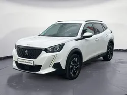 Weiß Gebraucht 2020 Peugeot 2008 Allure SUV | 17.990 €