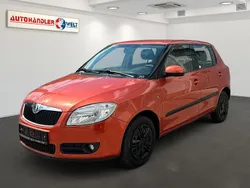 Orange Gebraucht 2009 Skoda Fabia Style Limousine | 999 € (Superpreis)