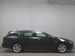 Schwarz Gebraucht 2022 Opel Insignia Business Kombi | 13.380 € (Guter Preis)