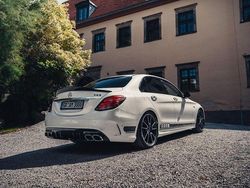 Weiß Gebraucht 2017 Mercedes C43 AMG AMG Limousine | 36.900 € (Fairer Preis)