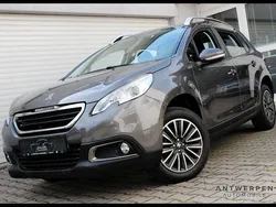 Gris platinium Gebraucht 2015 Peugeot 2008 Active SUV | 6.990 € (Fairer Preis)