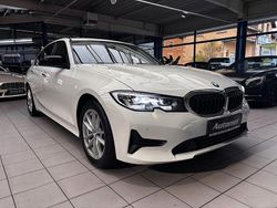 Weiß Gebraucht 2020 BMW 330 Advantage Limousine | 26.490 € (Etwas zu teuer)
