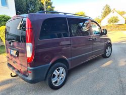 Rot Gebraucht 2006 Mercedes Vito Van / Kleinbus | 4.300 € (Fairer Preis)