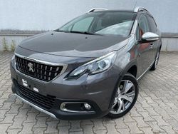 Grau Gebraucht 2018 Peugeot 2008 Crossway SUV | 10.990 € (Fairer Preis)
