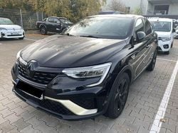 Onyxschwarz (metallic) Gebraucht 2023 Renault Arkana Engineered SUV | 27.950 € (Etwas zu teuer)