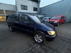 Blau Gebraucht 2001 Opel Zafira Executive Van / Kleinbus | 2.445 € (Fairer Preis)