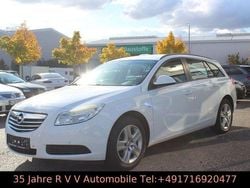 Weiß Gebraucht 2009 Opel Insignia Selection Kombi | 2.950 € (Superpreis)