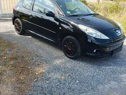 Schwarz Gebraucht 2010 Peugeot 206 Limousine | 2.500 € (Fairer Preis)