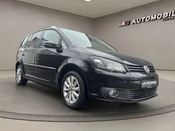 Schwarz Gebraucht 2011 VW Touran Highline Van / Kleinbus | 11.700 € (Etwas zu teuer)