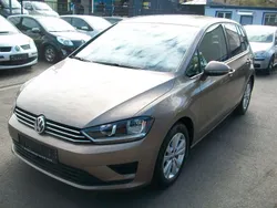 Gold Gebraucht 2015 VW Golf Sportsvan Van / Kleinbus | 12.450 € (Fairer Preis)