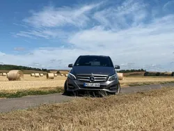 Grau Gebraucht 2012 Mercedes B180 Van / Kleinbus | 7.500 €