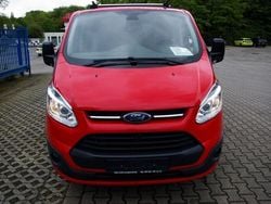 Rot Gebraucht 2016 Ford Transit Custom Trend Van / Kleinbus | 10.500 € (Superpreis)