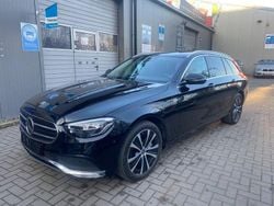 Schwarz Gebraucht 2022 Mercedes E300 Kombi | 24.650 € (Guter Preis)