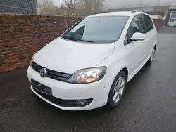 Weiß Gebraucht 2010 VW Golf Plus Cross Team Van / Kleinbus | 6.500 € (Fairer Preis)