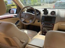 Blau Gebraucht 2005 Mercedes ML320 SUV | 8.400 € (Teuer)