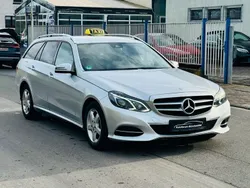 Silber Gebraucht 2015 Mercedes E220 Avantgarde Kombi | 22.990 €