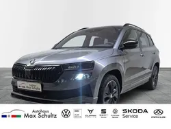 Grau Gebraucht 2024 Skoda Karoq SportLine SUV | 36.990 € (Fairer Preis)