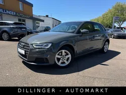 Grau Gebraucht 2019 Audi A3 Sportback Comfort Limousine | 15.390 € (Guter Preis)