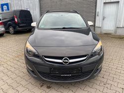 Grau Gebraucht 2015 Opel Astra Selection Kombi | 7.899 € (Fairer Preis)