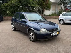 Blau Gebraucht 2000 Opel Corsa Eco Kleinwagen | 2.000 € (Teuer)