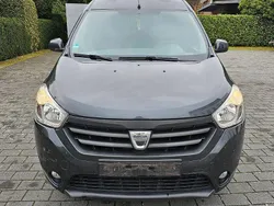 Grau Gebraucht 2014 Dacia Dokker Lauréate Van | 5.500 € (Fairer Preis)