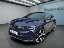 Blau Gebraucht 2022 Renault Mégane Limousine | 28.999 € (Fairer Preis)
