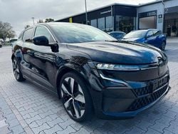 Rot Gebraucht 2022 Renault Mégane Limousine | 23.990 € (Guter Preis)
