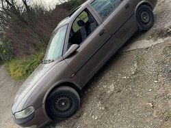 Gebraucht 1997 Opel Vectra Limousine | 1.100 € (Guter Preis)